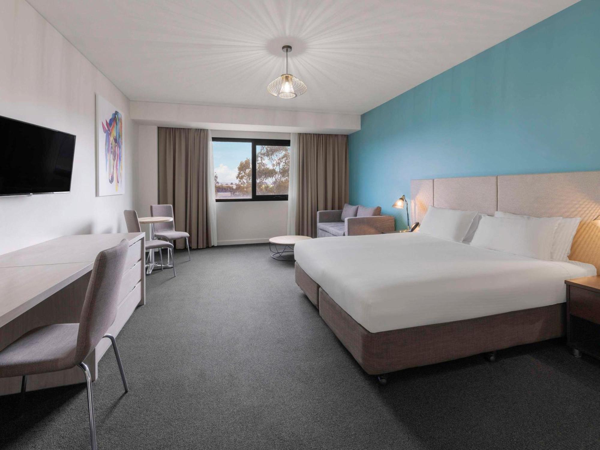 Hotel Mantra Melbourne Melton Exterior foto